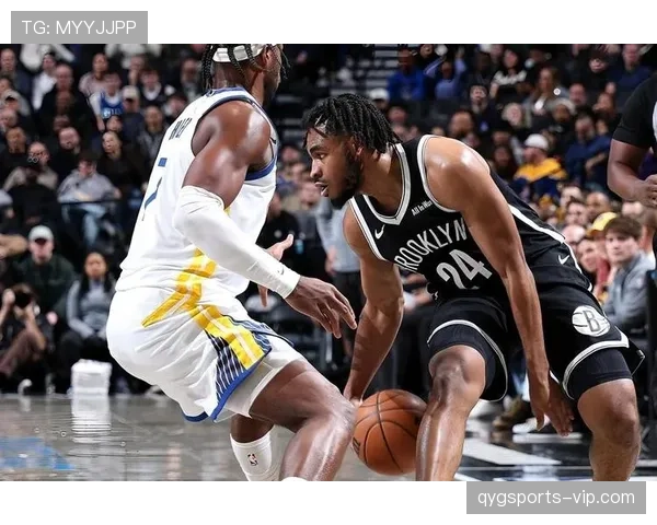 米德尔顿无球跑位比库里更高效，减轻字母哥单打负担