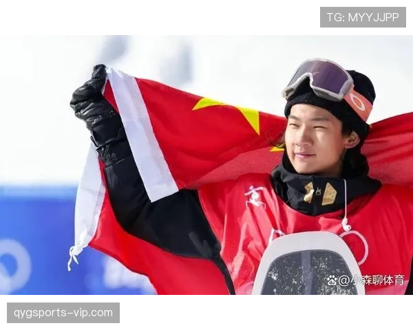 苏翊鸣居然凌晨三点开始练，邻居还能睡着？这生活太魔幻了吧